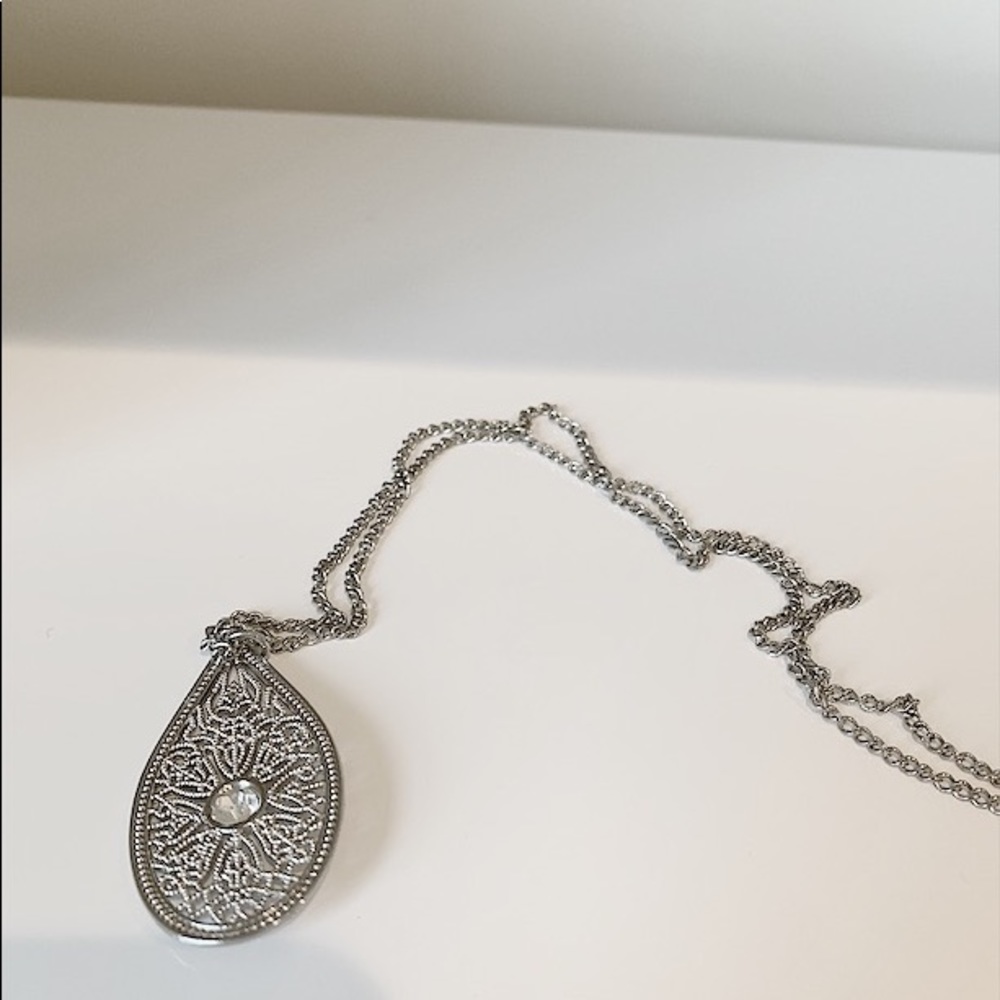🌼Peaceful Pendant Necklace